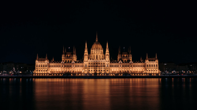 Night cityscape bridge tower reflection free wallpaper for desktop - medium preview image