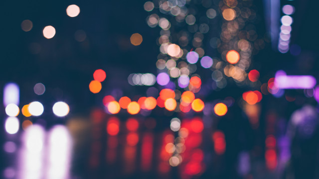 City street night bokeh lights free wallpaper for desktop - medium preview image