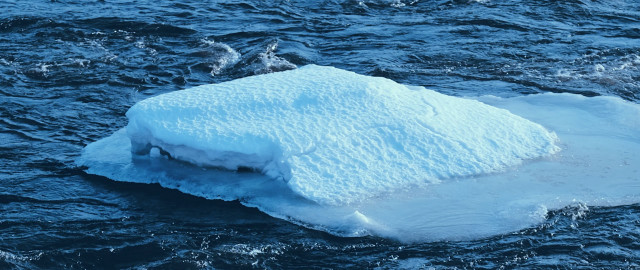 Iceberg shore waves blue beach free wallpaper for desktop - medium preview image