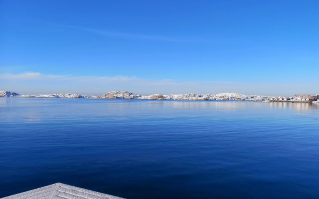 Calm lake snow mountains town free wallpaper for desktop - medium preview image