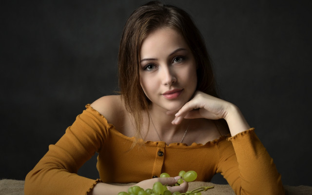 Elina karimova portrait grapes food free wallpaper for desktop - medium preview image