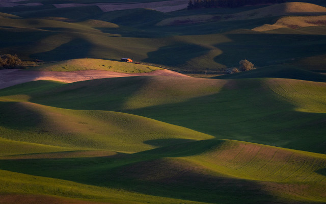 Lone house green hills red free wallpaper for desktop - medium preview image