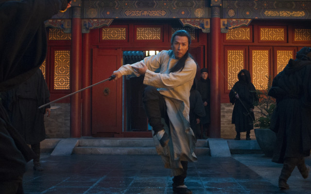 Man costume sword reddoor woman free wallpaper for desktop - medium preview image