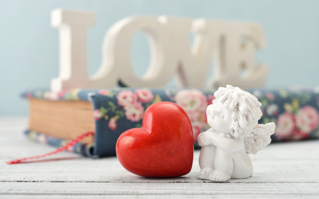 Angel heart love bokeh blurry free wallpaper for desktop - medium preview image