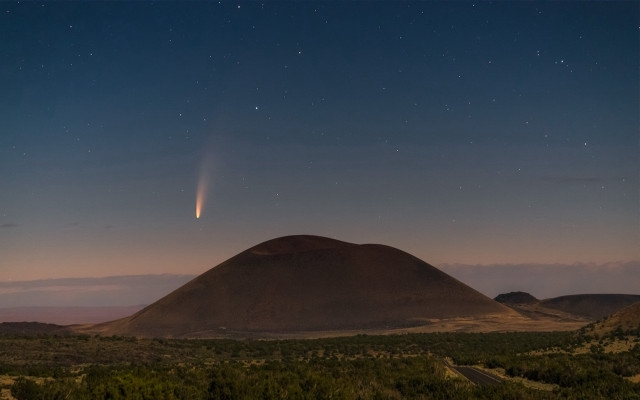 Hill starry sky bright light free wallpaper for desktop - medium preview image