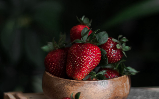 Wooden bowl berries strawberries still free wallpaper for desktop - medium preview image