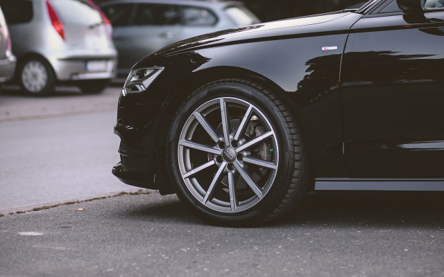 Black car parking meter red free wallpaper for desktop - medium preview image