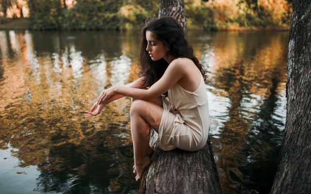 Woman lake autumn barelegs sitting free wallpaper for desktop - medium preview image