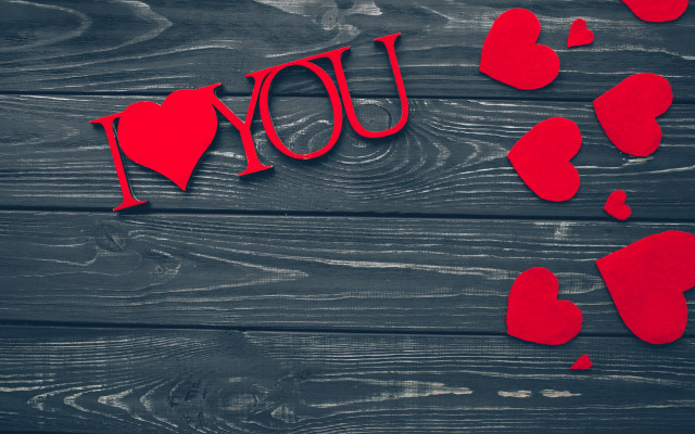 Red love heart wood romantic free wallpaper for desktop - medium preview image