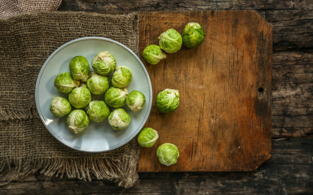 Brussel sprouts bowl wooden table free wallpaper for desktop - medium preview image
