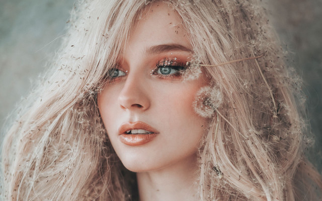 Blonde woman glittery makeup wind free wallpaper for desktop - medium preview image