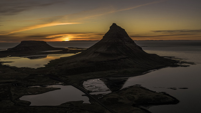 Mountain sunset lake island beach free wallpaper for desktop - medium preview image