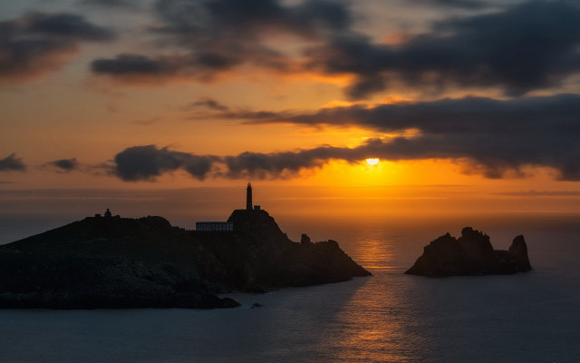 Sunset island lighthouse art photography free wallpaper for desktop - medium preview image