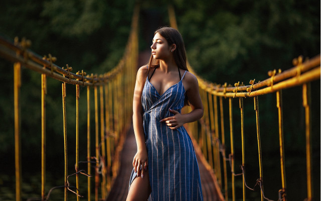 Blue dress bridge fashion blurry free wallpaper for desktop - medium preview image