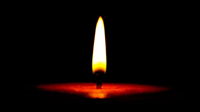Candle lit red light black free wallpaper for desktop - medium preview image