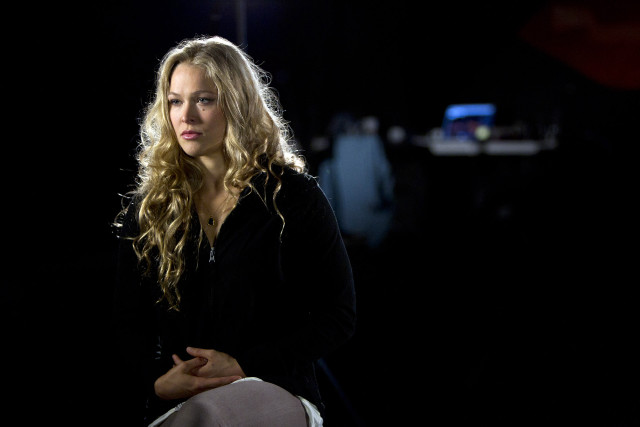 Woman dark hands hips guitar free wallpaper for desktop - medium preview image