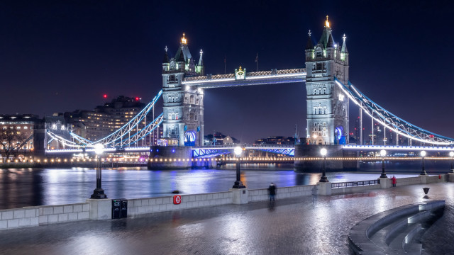 Austin bridge night city lights free wallpaper for desktop - medium preview image