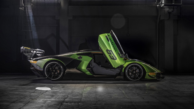 Green sports car open door free wallpaper for desktop - medium preview image