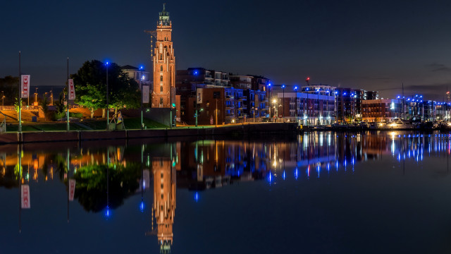 Large clock tower river night free wallpaper for desktop - medium preview image
