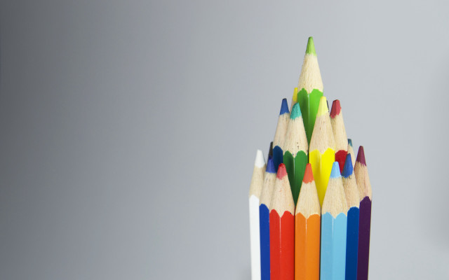 Colored pencils clock gradient background free wallpaper for desktop - medium preview image