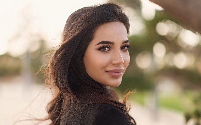 Elina karimova smiling black shirt free wallpaper for desktop - medium preview image