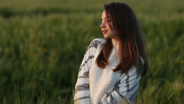 Woman field brownhair portrait outdoors free wallpaper for desktop - medium preview image