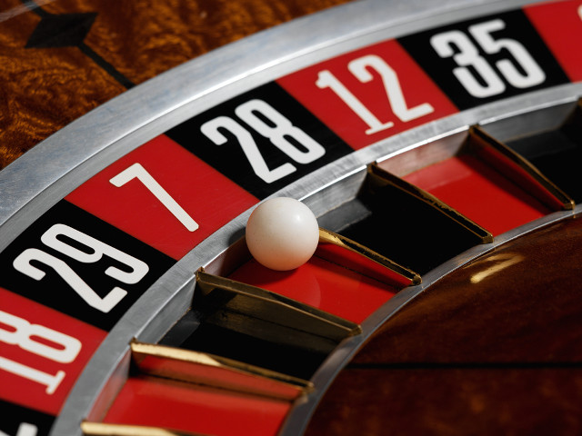 Roulette close up ball numbers free wallpaper for desktop - medium preview image