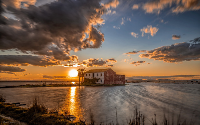 Island house lake sunset clouds free wallpaper for desktop - medium preview image
