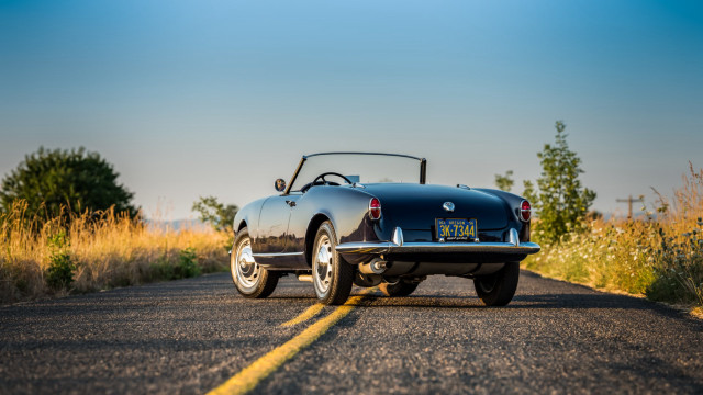 Vintage convertible autumn nature road free wallpaper for desktop - medium preview image