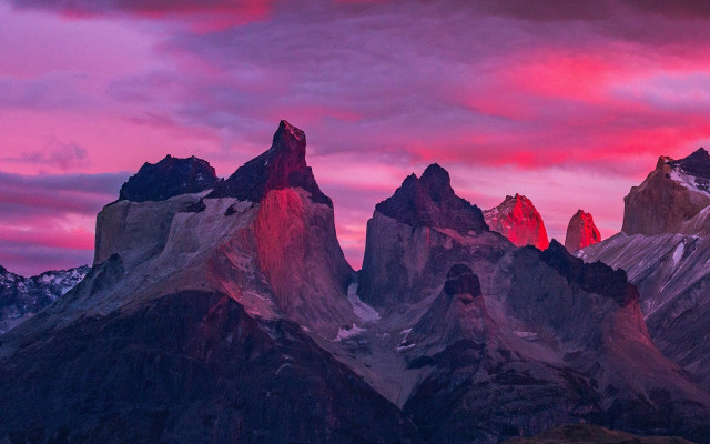 Mountains pink sky clouds dusk free wallpaper for desktop - medium preview image