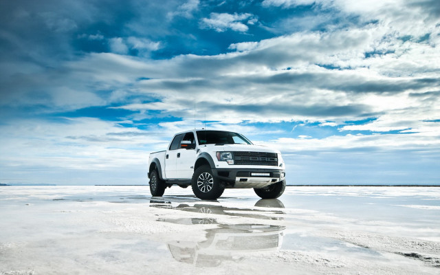 White truck beach cloudy sky free wallpaper for desktop - medium preview image