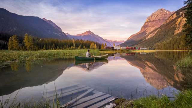 Canoe lake mountains sunset forest free wallpaper for desktop - medium preview image