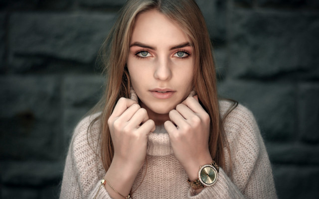 Eszter mattioni portrait longhair sweater free wallpaper for desktop - medium preview image