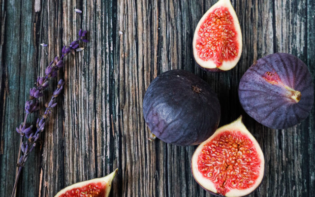 Figs lavender wooden table purple free wallpaper for desktop - medium preview image