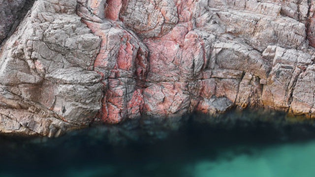 Large rock formation water cliff #2 free wallpaper for desktop - medium preview image