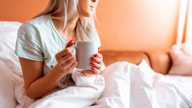 Woman coffee bed serious florianne free wallpaper for desktop - medium preview image