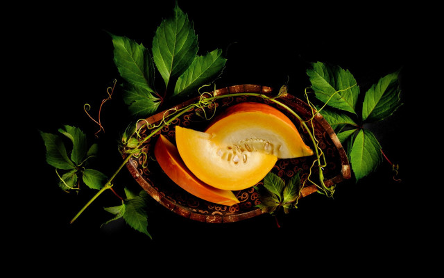 Peach half plate leaves knife free wallpaper for desktop - medium preview image