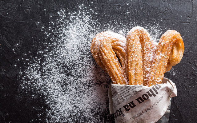Pretzels powdered sugar black background free wallpaper for desktop - medium preview image