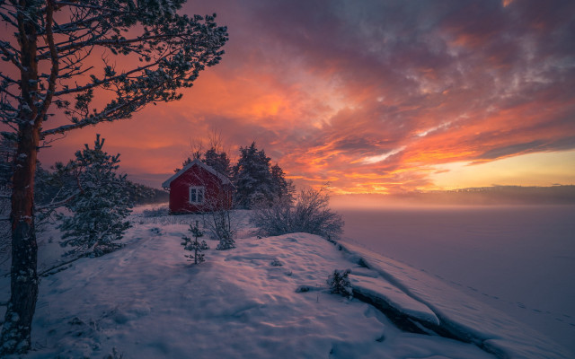 Red house snowy hill sunset free wallpaper for desktop - medium preview image