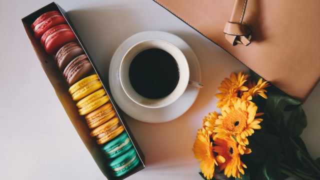 Macaroons coffee flower arrangement stilllife free wallpaper for desktop - medium preview image