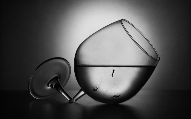 Glass liquid table walllight wallhook free wallpaper for desktop - medium preview image