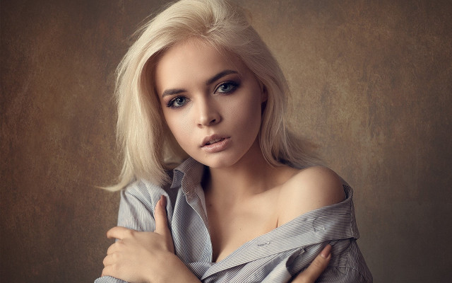 Elina karimova blonde portrait photorealistic free wallpaper for desktop - medium preview image