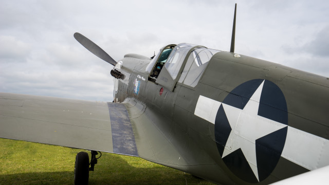 Small airplane star wing person free wallpaper for desktop - medium preview image