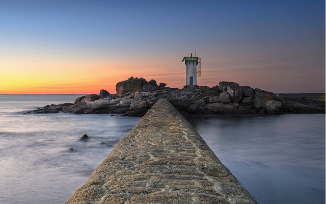 Stone wall water clock tower free wallpaper for desktop - medium preview image