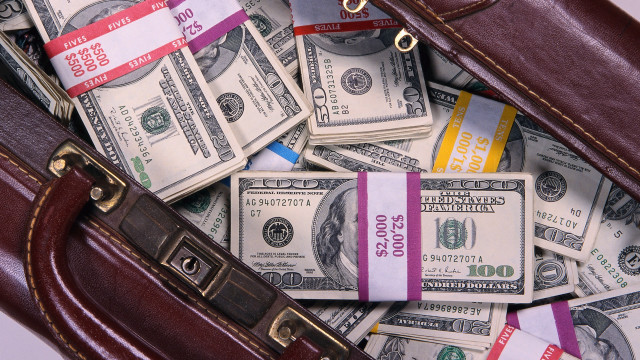 Suitcase money tag bills stock free wallpaper for desktop - medium preview image