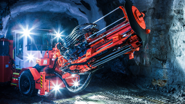 Red machine tunnel lights machinery free wallpaper for desktop - medium preview image