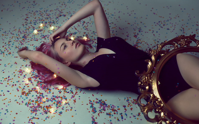 Woman mirror confetti puzzle fashion free wallpaper for desktop - medium preview image