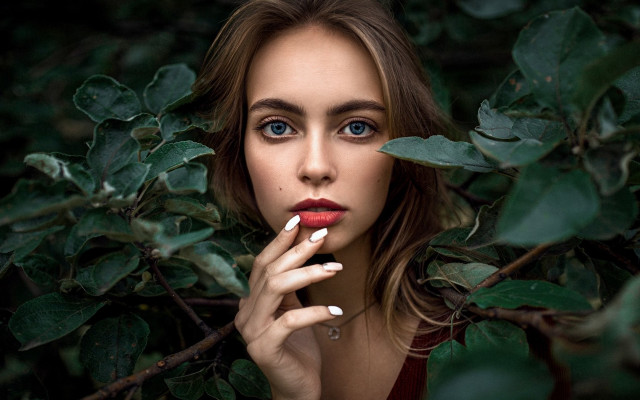 Woman cigarette bush portrait photorealistic free wallpaper for desktop - medium preview image