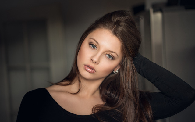 Woman longhair blackshirt earrings portrait free wallpaper for desktop - medium preview image