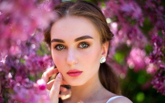 Green eyes pink flowers portrait free wallpaper for desktop - medium preview image